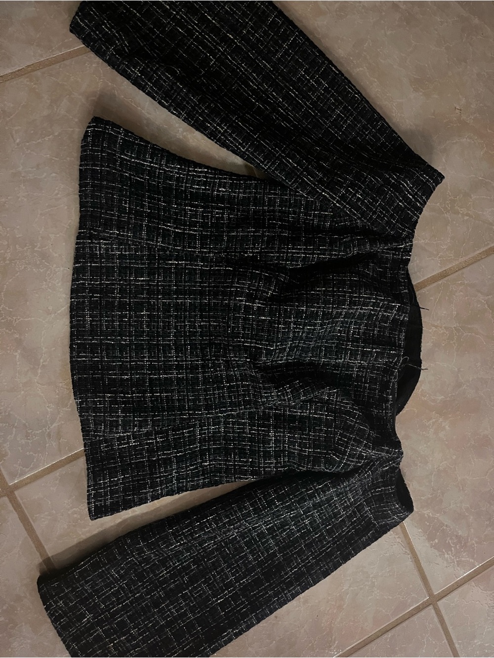 Zara Black and White Textured Long-Sleeve Top